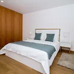 Casas Do Paco - Philosophy Apartment